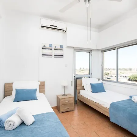 Apollon Sea View Beachfront Ap 302 * Ларнака